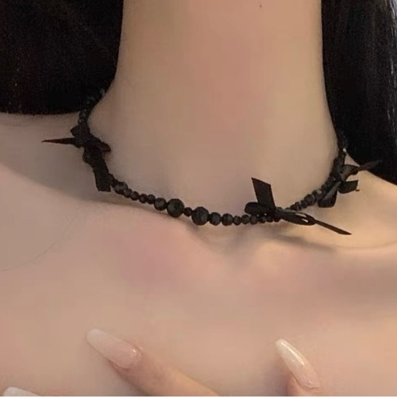 New Black Ribbon Beads Necklace - Picture 1 of 3